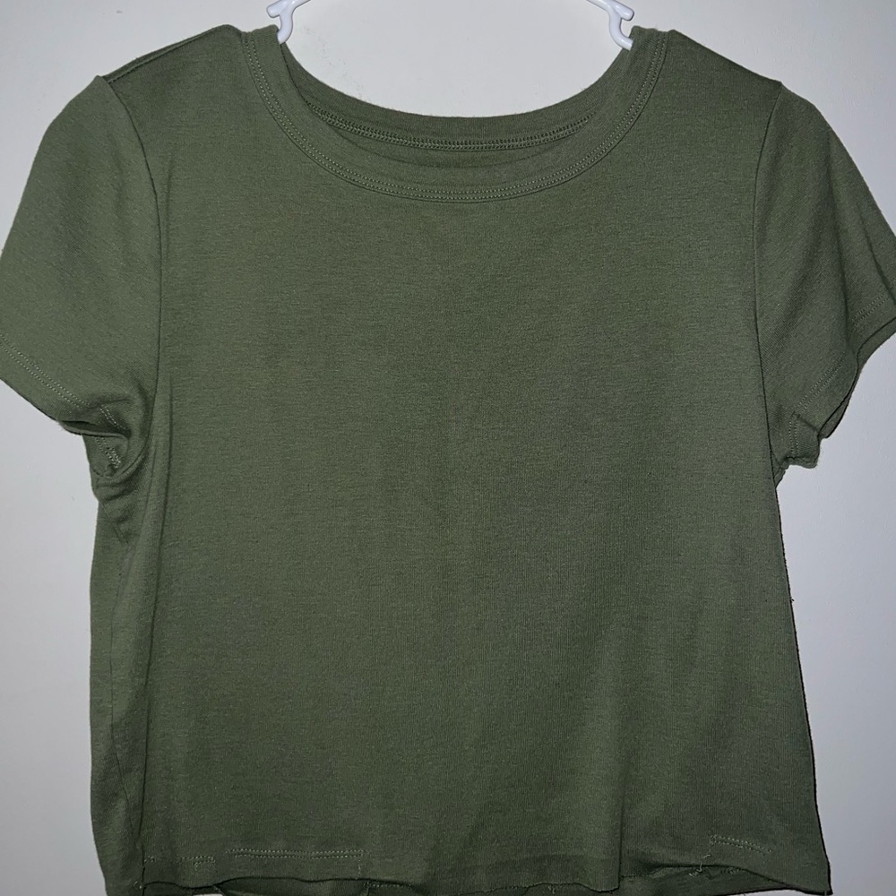 American Eagle Outfitters Sage Green Short Sleeve Tee